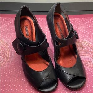 Women’s Black Peep Toe Heels 7.5